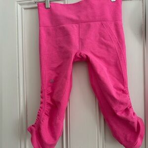 Lululemon stretchy leggings size 6